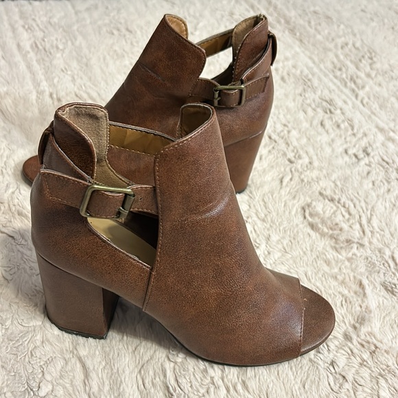 BAMBOO Shoes - BAMBOO shoes in size 6